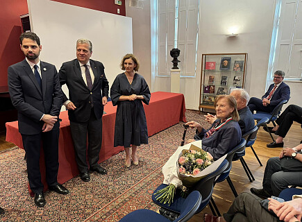 Złoty Medal „Zasłużony Kulturze Gloria Artis” 2.jpg
